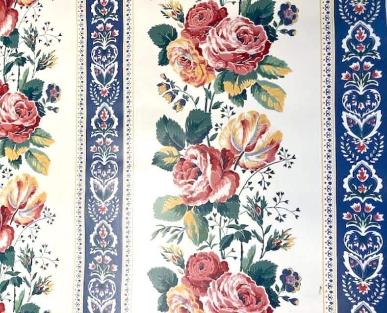 roses striped vintage wallpaper
