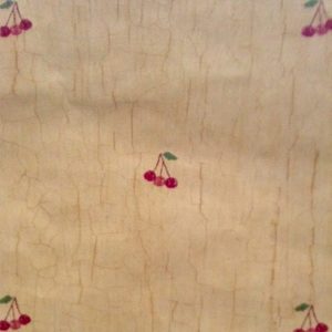 Vintage Wallpaper Cherries Kitchen Red Green Beige Crackle 250-69293 D/Rs