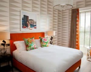 Read more about the article Bedroom Wallpaper Botanical Stripes